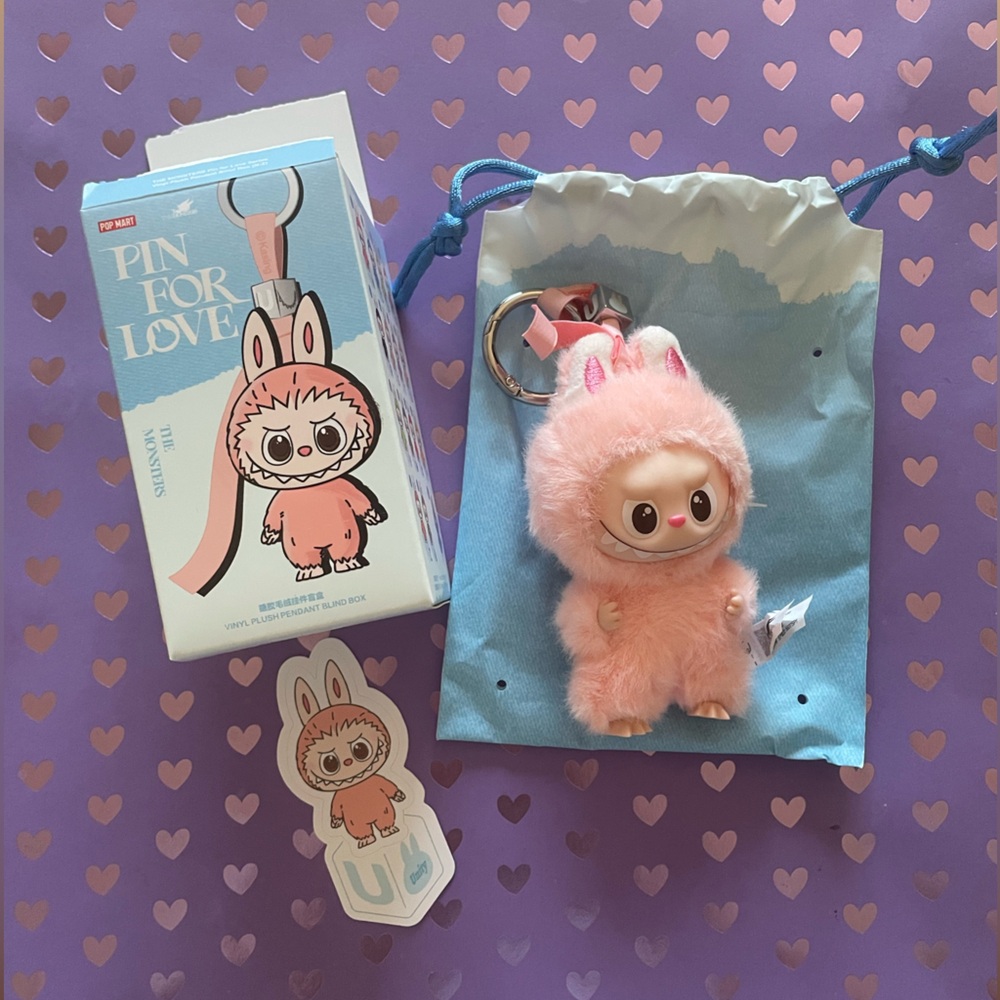 Popmart Labubu Pin for Love Letter U